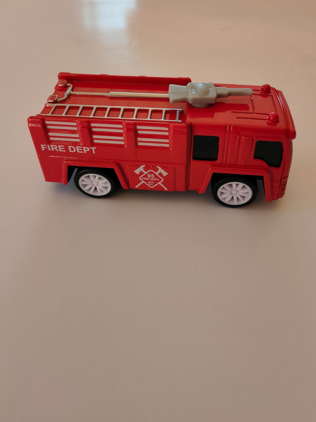Pull back Fire truck