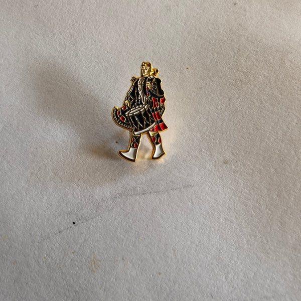Pipe band drummer man lapel pin