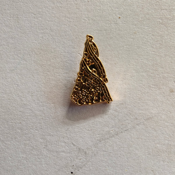Bagpipe lapel pin