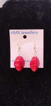 HMR Leaf Bead Gold Earring
