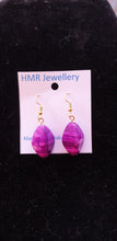 HMR Leaf Bead Gold Earring
