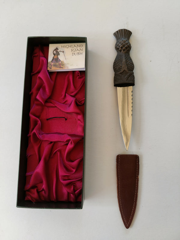 Burnished bronze thistle Sgian Dubh