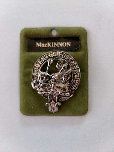 MacKinnon Scottish hat badge