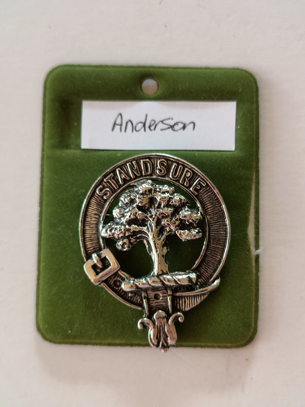 Anderson Scottish hat badge