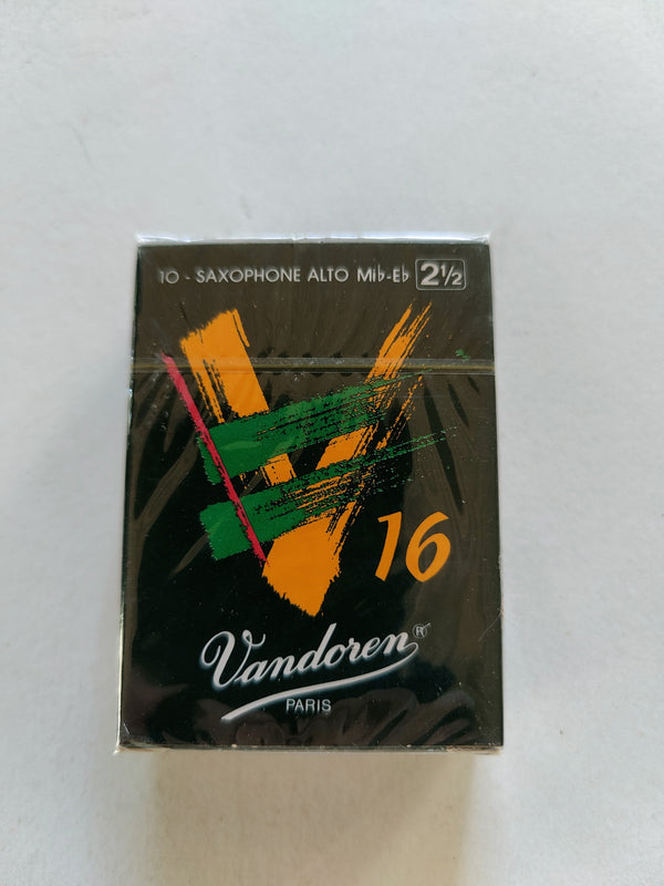 Vandoren V16 Alto Saxophone reeds-strength 2.5