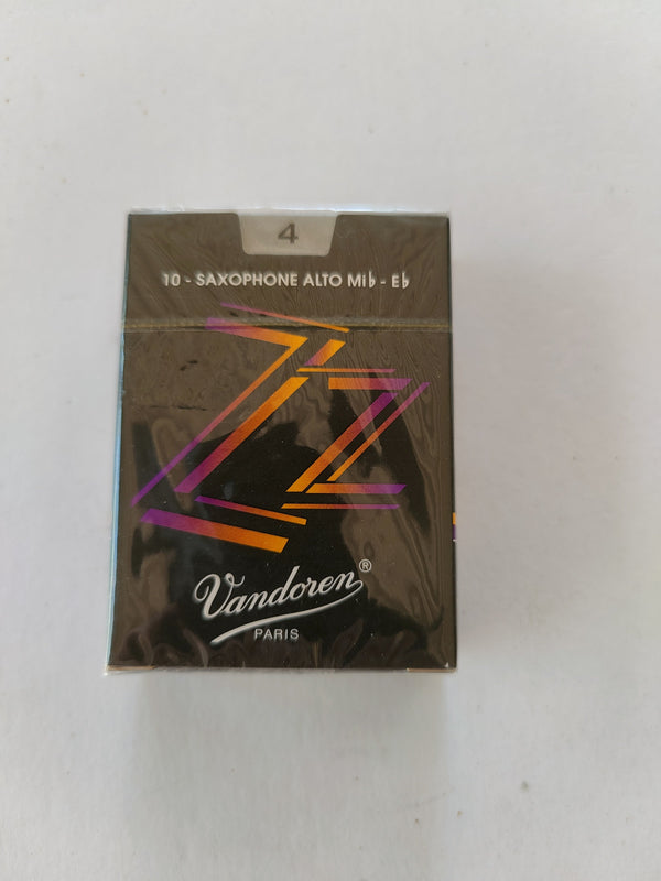 Vandoren ZZ Alto Saxophone reeds- strength 4