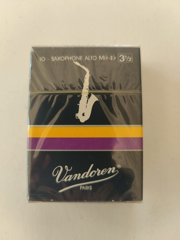 Vandoren traditional Alto Saxophone reeds- strength 3.5